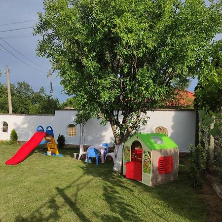 Guesthouse Oasis-Shabla Ngoại thất bức ảnh